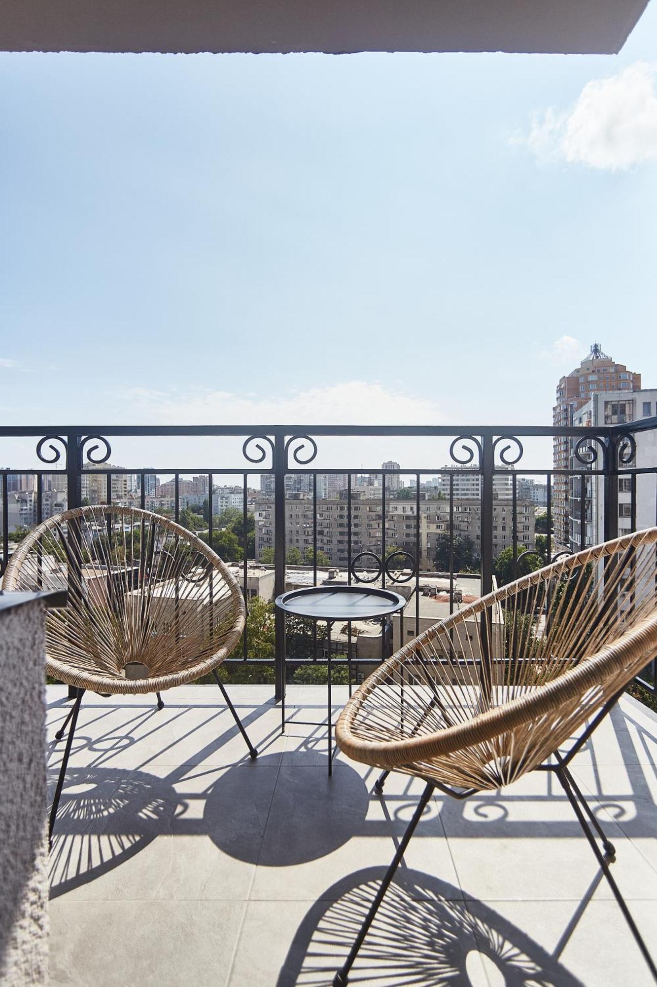 City Rooms Acropolis Одесса Экстерьер фото
